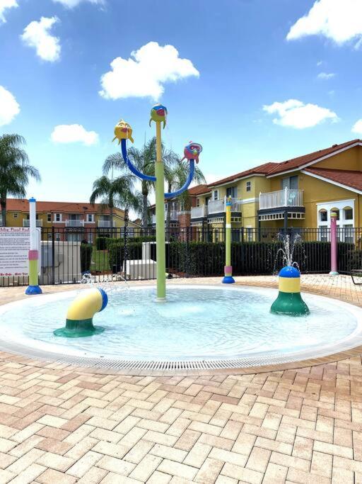 Enchanting Escape 3 Bedroom Minutes From Disney! Kissimmee Exterior foto